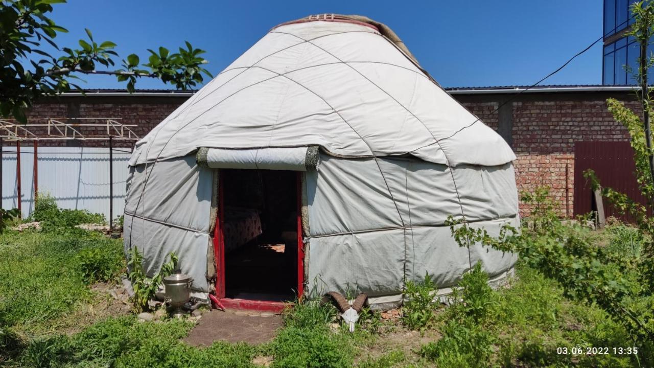 Karakol Yurt Lodge المظهر الخارجي الصورة